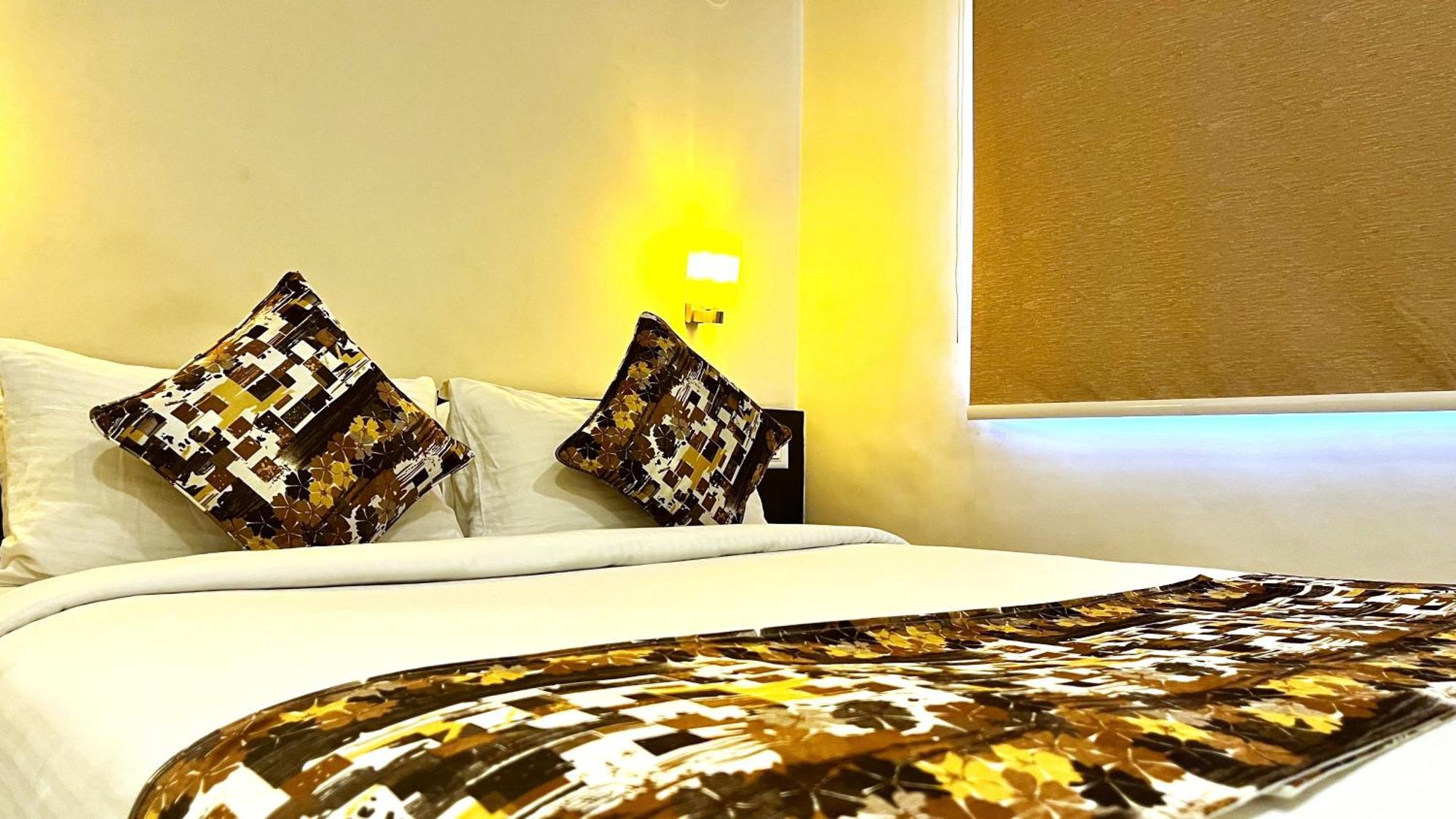 Athasri Hotel Hsr Layout Bengaluru Zewnętrze zdjęcie