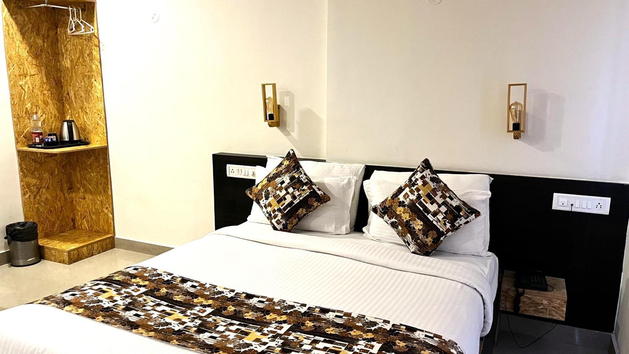 Athasri Hotel Hsr Layout Bengaluru Zewnętrze zdjęcie